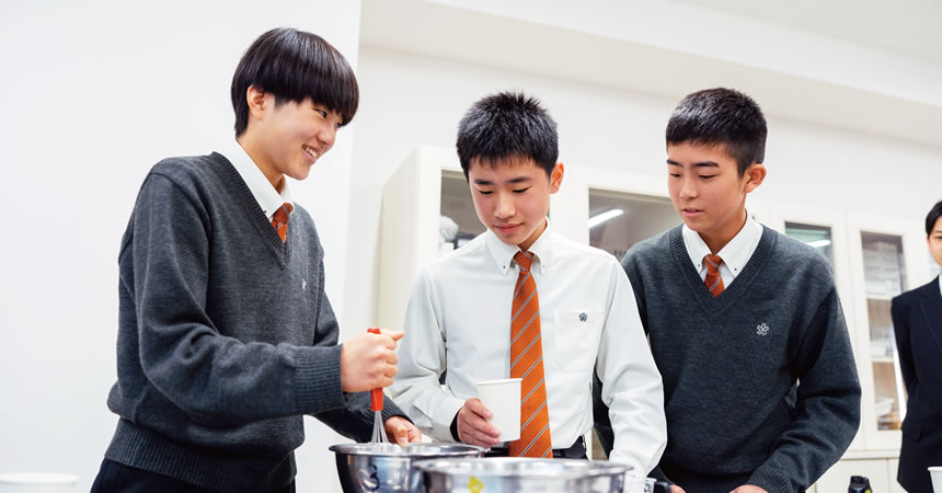 中学校 Junior High School